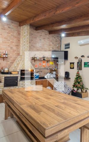 Casa à venda com 130m², 3 quartos e 2 vagasEspaço Gourmet