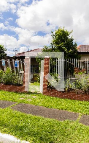 Casa à venda com 130m², 3 quartos e 2 vagasFachada