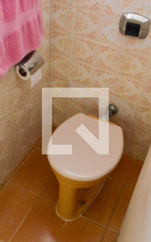 Casa para alugar com 650m², 5 quartos e 5 vagasBanheiro da Suíte 2