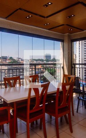 Apartamento à venda com 68m², 2 quartos e 1 vaga Apartamento à venda com 68m², 2 quartos e 1 vagaVaranda