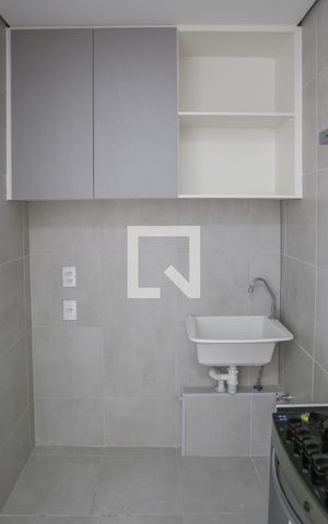 Apartamento à venda com 38m², 2 quartos e sem vaga Apartamento à venda com 38m², 2 quartos e sem vagaCozinha e Área de Serviço