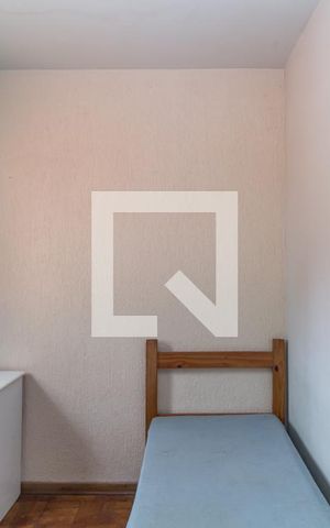 Casa à venda com 192m², 5 quartos e 2 vagas Casa à venda com 192m², 5 quartos e 2 vagasCasa 1 - Quarto 2