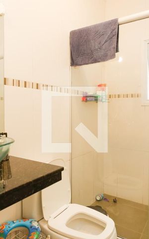 Casa à venda com 150m², 2 quartos e 6 vagas Casa à venda com 150m², 2 quartos e 6 vagasBanheiro