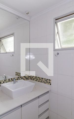 Apartamento para alugar com 70m², 2 quartos e 1 vaga Apartamento para alugar com 70m², 2 quartos e 1 vagaBanheiro