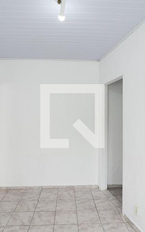 Casa à venda com 140m², 2 quartos e 1 vagaSala