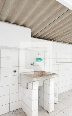Casa à venda com 140m², 2 quartos e 1 vagaÁrea de Serviço