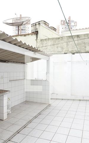 Casa à venda com 140m², 2 quartos e 1 vagaÁrea de Serviço