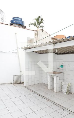 Casa à venda com 140m², 2 quartos e 1 vagaÁrea de Serviço