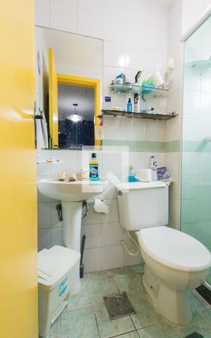 Apartamento à venda com 232m², 3 quartos e 2 vagas Apartamento à venda com 232m², 3 quartos e 2 vagasBanheiro do Quarto 2
