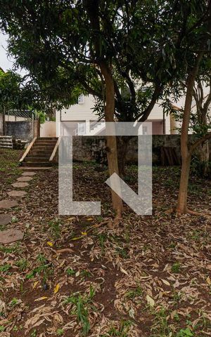 Casa para alugar com 500m², 2 quartos e 1 vaga Casa para alugar com 500m², 2 quartos e 1 vagaQuintal