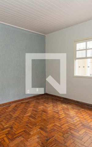 Casa para alugar com 500m², 2 quartos e 1 vaga Casa para alugar com 500m², 2 quartos e 1 vagaQuarto 1