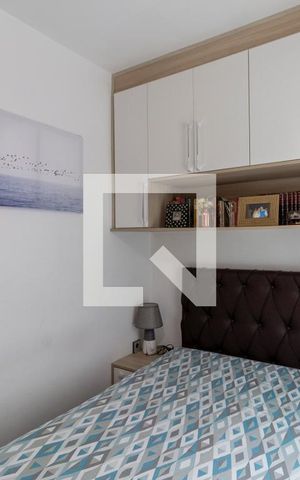Casa à venda com 100m², 3 quartos e 2 vagas Casa à venda com 100m², 3 quartos e 2 vagasSuíte
