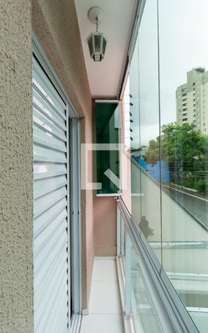 Casa à venda com 100m², 3 quartos e 2 vagas Casa à venda com 100m², 3 quartos e 2 vagasSacada Suíte