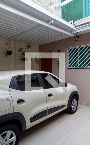 Casa à venda com 100m², 3 quartos e 2 vagas Casa à venda com 100m², 3 quartos e 2 vagasGaragem
