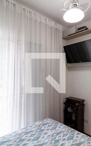 Casa à venda com 100m², 3 quartos e 2 vagas Casa à venda com 100m², 3 quartos e 2 vagasSuíte