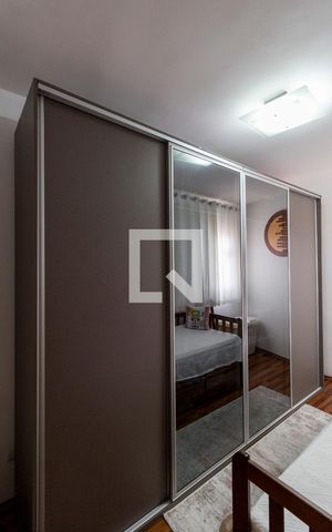 Casa à venda com 100m², 3 quartos e 2 vagas Casa à venda com 100m², 3 quartos e 2 vagasQuarto 1
