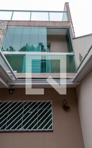 Casa à venda com 100m², 3 quartos e 2 vagas Casa à venda com 100m², 3 quartos e 2 vagasTeto Retrátil Automático