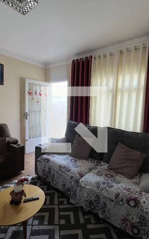 Casa à venda com 56m², 2 quartos e 1 vagaSala