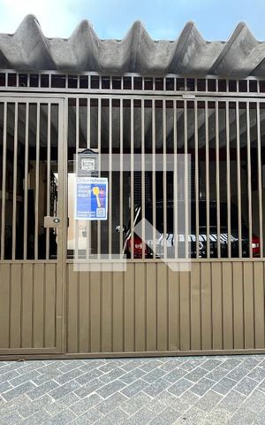 Casa à venda com 56m², 2 quartos e 1 vagaFachada