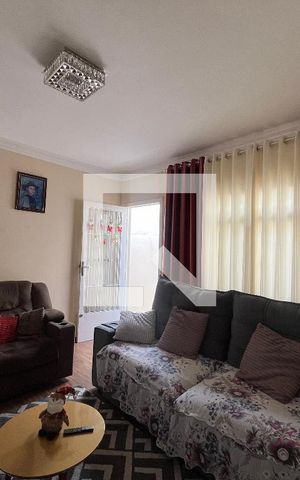 Casa à venda com 56m², 2 quartos e 1 vagaSala