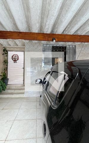 Casa à venda com 56m², 2 quartos e 1 vagaGaragem