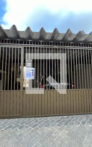 Casa à venda com 56m², 2 quartos e 1 vagaFachada