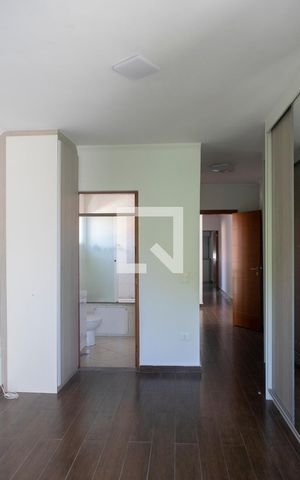 Casa à venda com 238m², 3 quartos e 4 vagas Casa à venda com 238m², 3 quartos e 4 vagasQuarto 1