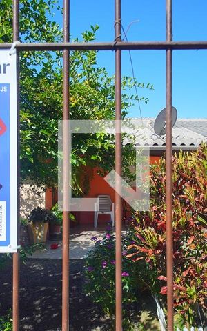 Casa à venda com 120m², 1 quarto e 2 vagas Casa à venda com 120m², 1 quarto e 2 vagasFachada