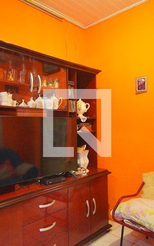 Casa à venda com 120m², 1 quarto e 2 vagas Casa à venda com 120m², 1 quarto e 2 vagasSala 1