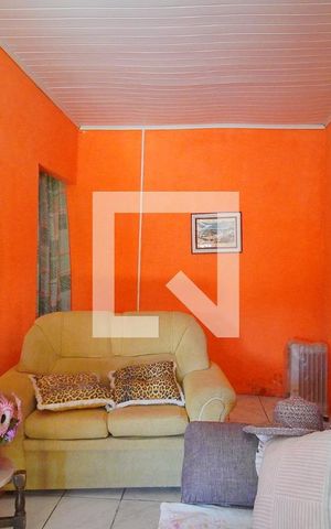 Casa à venda com 120m², 1 quarto e 2 vagas Casa à venda com 120m², 1 quarto e 2 vagasSala 1