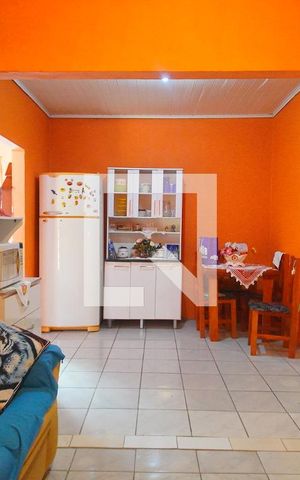 Casa à venda com 120m², 1 quarto e 2 vagas Casa à venda com 120m², 1 quarto e 2 vagasSala 1