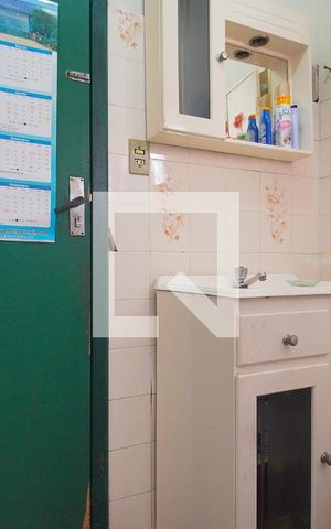 Casa à venda com 120m², 1 quarto e 2 vagas Casa à venda com 120m², 1 quarto e 2 vagasBanheiro