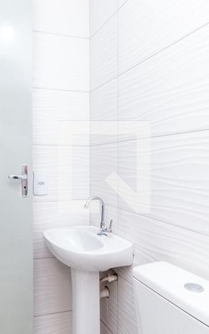 Studio para alugar com 14m², 1 quarto e sem vaga Studio para alugar com 14m², 1 quarto e sem vagaBanheiro