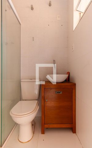 Casa para alugar com 40m², 1 quarto e sem vaga Casa para alugar com 40m², 1 quarto e sem vagaBanheiro