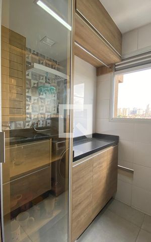Apartamento à venda com 63m², 2 quartos e 1 vagaÁrea de Serviço