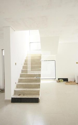 Casa para alugar com 377m², 4 quartos e 5 vagasSala