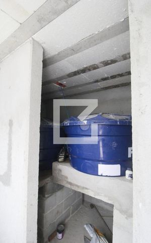 Casa para alugar com 377m², 4 quartos e 5 vagasQuarto Caixa"agua