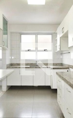 Apartamento à venda com 120m², 4 quartos e 2 vagas Apartamento à venda com 120m², 4 quartos e 2 vagasCozinha