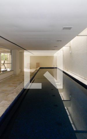 Studio para alugar com 37m², 1 quarto e 1 vaga Studio para alugar com 37m², 1 quarto e 1 vagaÁrea comum - Piscina