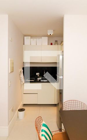 Studio para alugar com 37m², 1 quarto e 1 vaga Studio para alugar com 37m², 1 quarto e 1 vagaCozinha