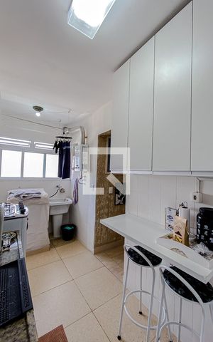 Apartamento à venda com 59m², 2 quartos e 1 vagaCozinha