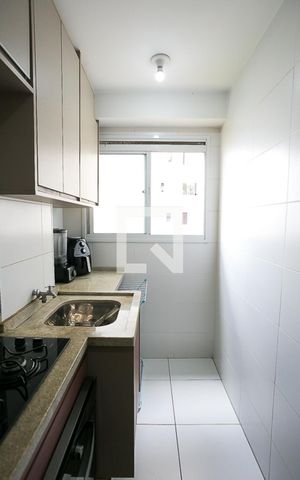 Apartamento para alugar com 41m², 2 quartos e sem vagacozinha / serviço