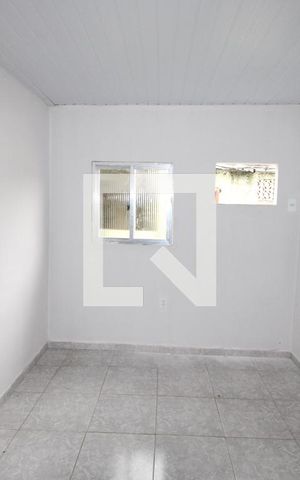 Casa à venda com 60m², 2 quartos e sem vagaSuite