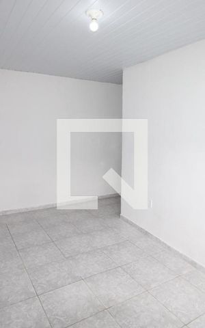 Casa à venda com 60m², 2 quartos e sem vagaSuite