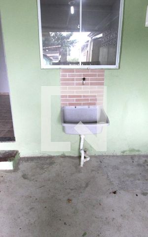 Casa à venda com 60m², 2 quartos e sem vagaÁrea de Serviço