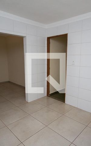 Casa para alugar com 100m², 4 quartos e 2 vagas Casa para alugar com 100m², 4 quartos e 2 vagasCozinha