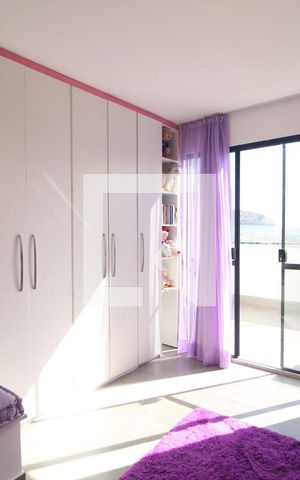 Casa de condomínio para alugar com 250m², 4 quartos e 1 vaga Casa de condomínio para alugar com 250m², 4 quartos e 1 vagaSuíte 3