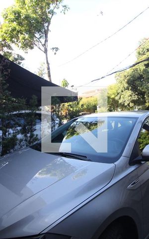 Casa de condomínio para alugar com 250m², 4 quartos e 1 vaga Casa de condomínio para alugar com 250m², 4 quartos e 1 vagaGaragem
