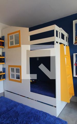 Casa de condomínio para alugar com 250m², 4 quartos e 1 vaga Casa de condomínio para alugar com 250m², 4 quartos e 1 vagaSuíte 1