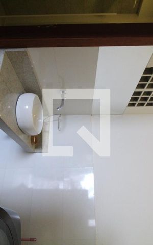 Casa de condomínio para alugar com 250m², 4 quartos e 1 vaga Casa de condomínio para alugar com 250m², 4 quartos e 1 vagaÁrea de Serviço